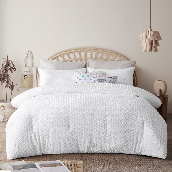 discontinued croscill bedding ensembles